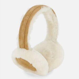 NWT UGG Women's Sheepskin Earmuff